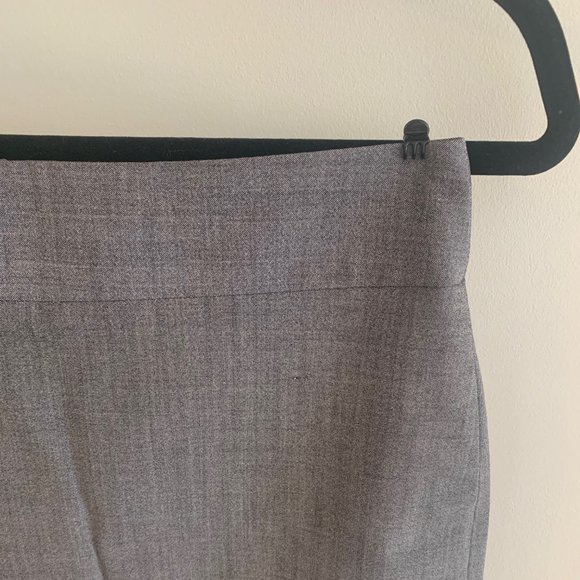 Skirt suit - Picture 7 of 9